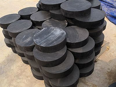 永济市板式橡胶支座由若干层橡胶片与薄钢板经加压硫化